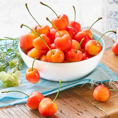 Rainier Cherry [Approx. 3.3lbs] from CA 